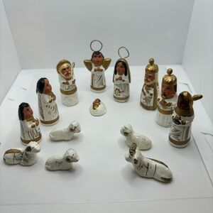 Mexico Nativity Scene White And Golden 14 Ceramic Figures Small